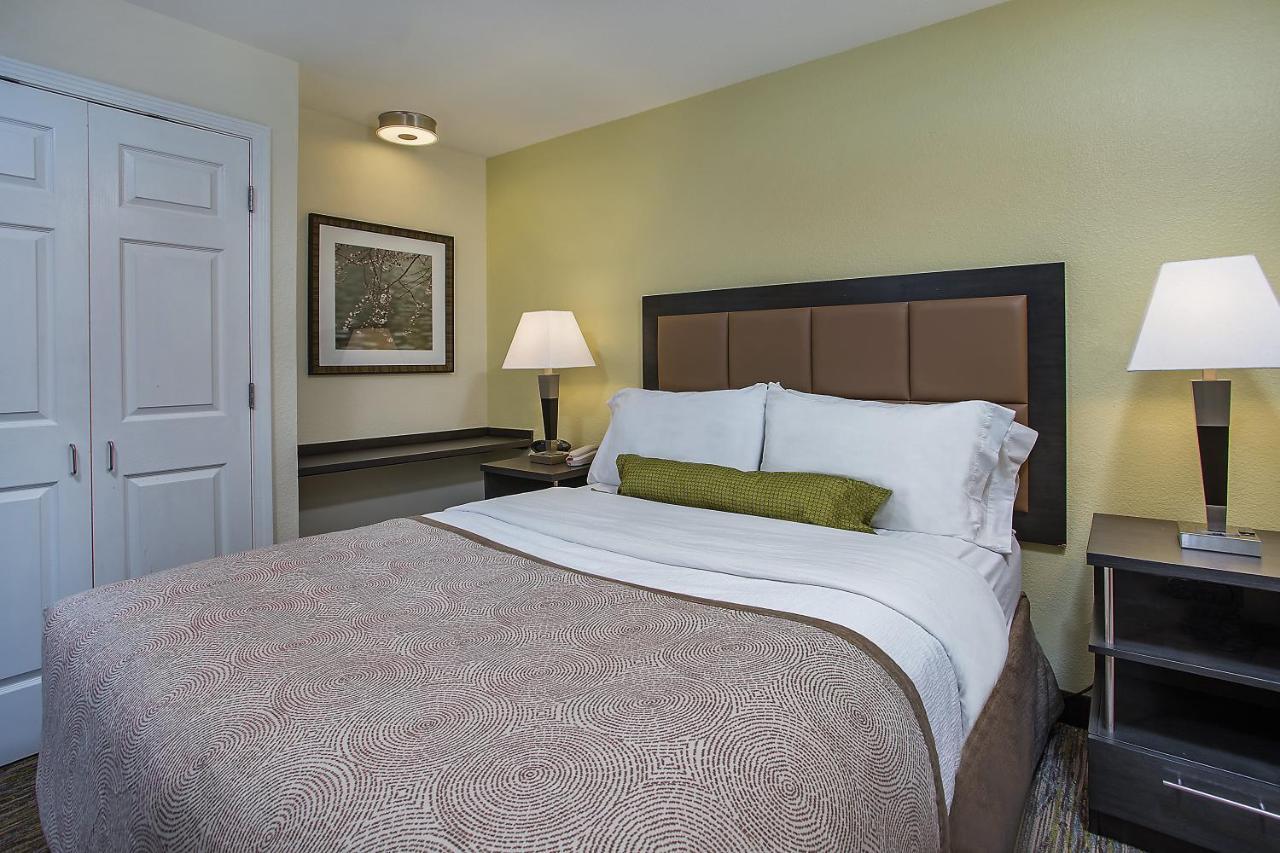 Candlewood Suites Louisville Airport By Ihg Zewnętrze zdjęcie