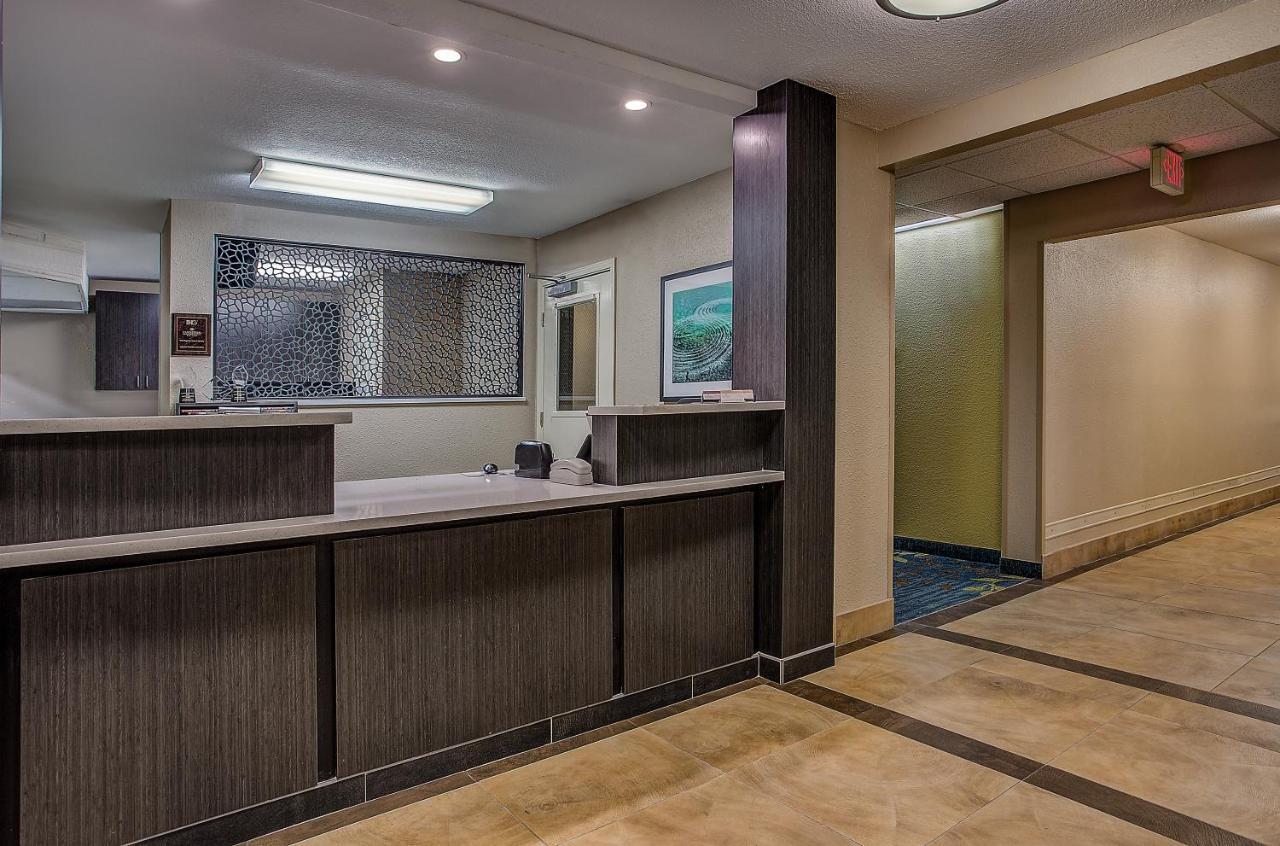 Candlewood Suites Louisville Airport By Ihg Zewnętrze zdjęcie